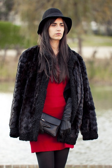 http://lookbook.nu/look/2811733-vintage-fur-coat